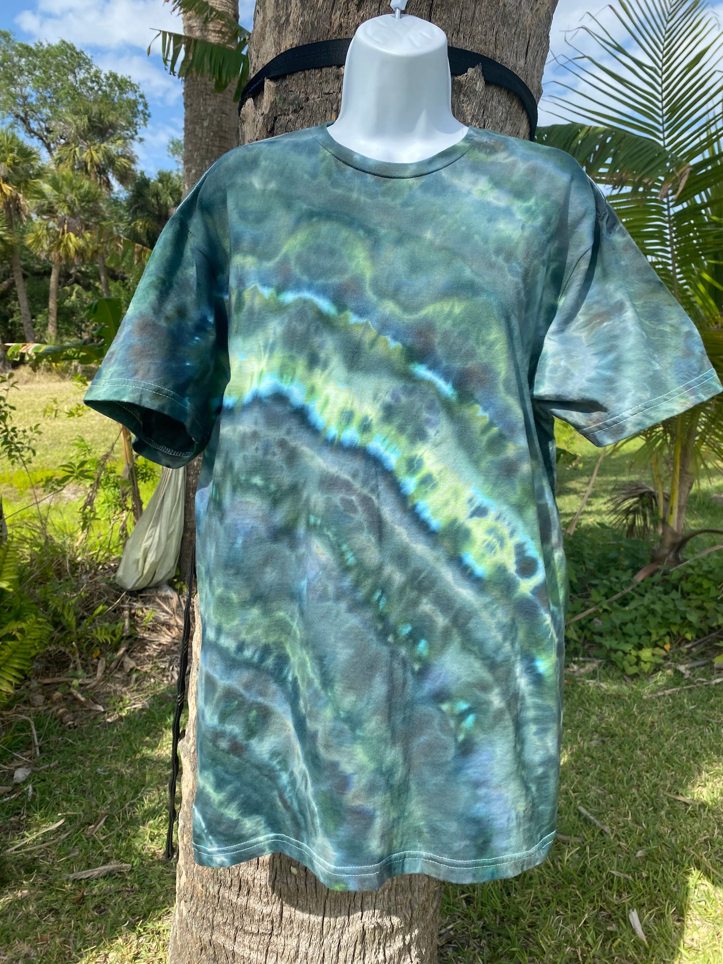 malachite ripple geode ice tie dye t-shirt