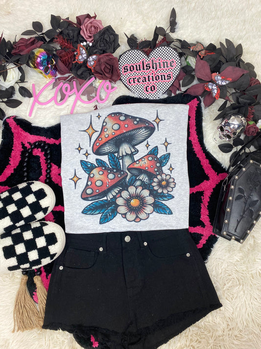 Retro Mushroom Vintage tee shirt or Sweater